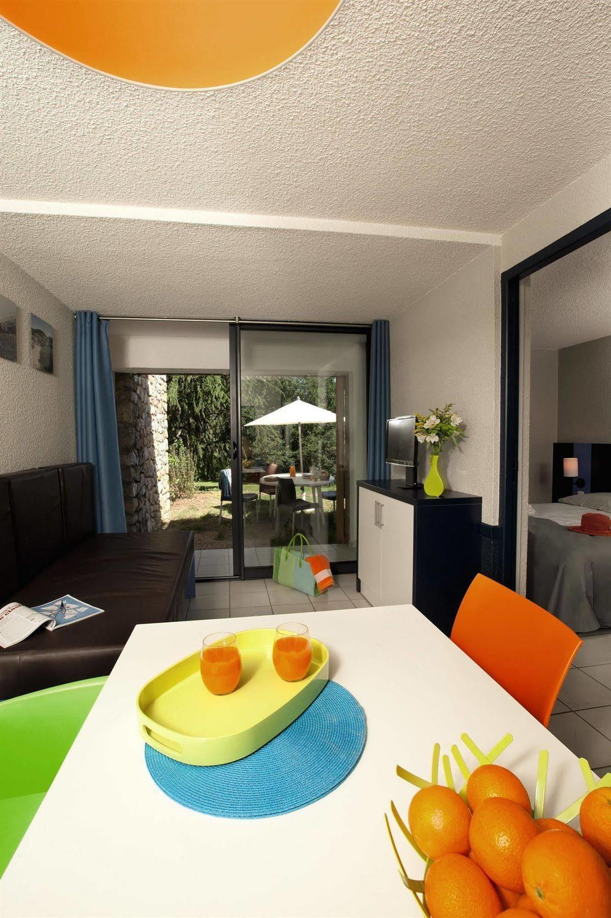 Residence Vacances Bleues Lou Castel Berrias-et-Casteljau Exterior photo