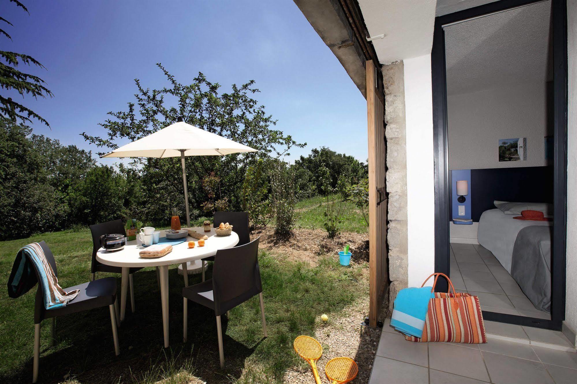 Residence Vacances Bleues Lou Castel Berrias-et-Casteljau Exterior photo